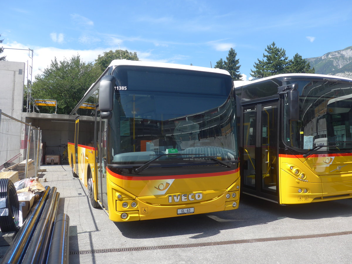 (219'761) - Niederer, Filzbach - GL 63 - Iveco am 16. August 2020 in Chur, Postgarage