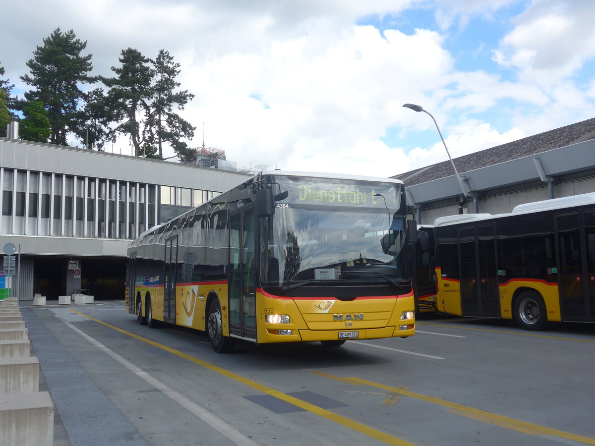 (220'067) - PostAuto Bern - Nr. 653/BE 489'253 - MAN am 23. August 2020 in Bern, Postautostation