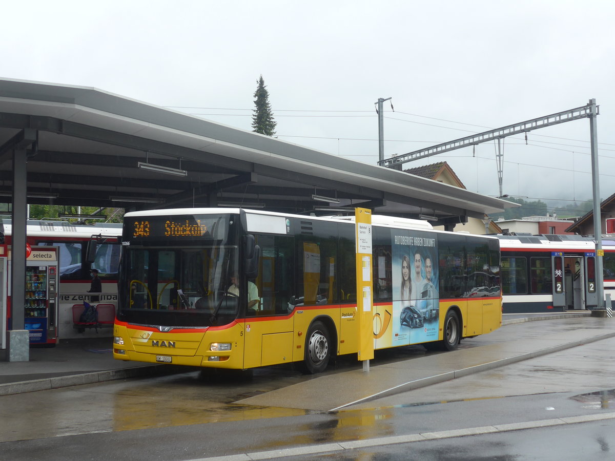 (220'194) - PostAuto Zentralschweiz - Nr. 5/OW 10'002 - MAN (ex Dillier, Sarnen Nr. 2) am 29. August 2020 beim Bahnhof Sarnen