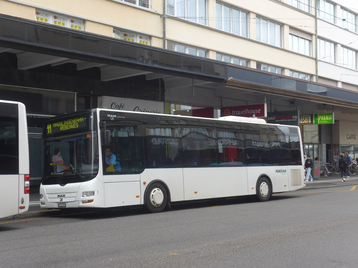 (220'416) - Funi-Car, Biel - Nr. 1/BE 117'301 - MAN am 31. August 2020 beim Bahnhof Biel