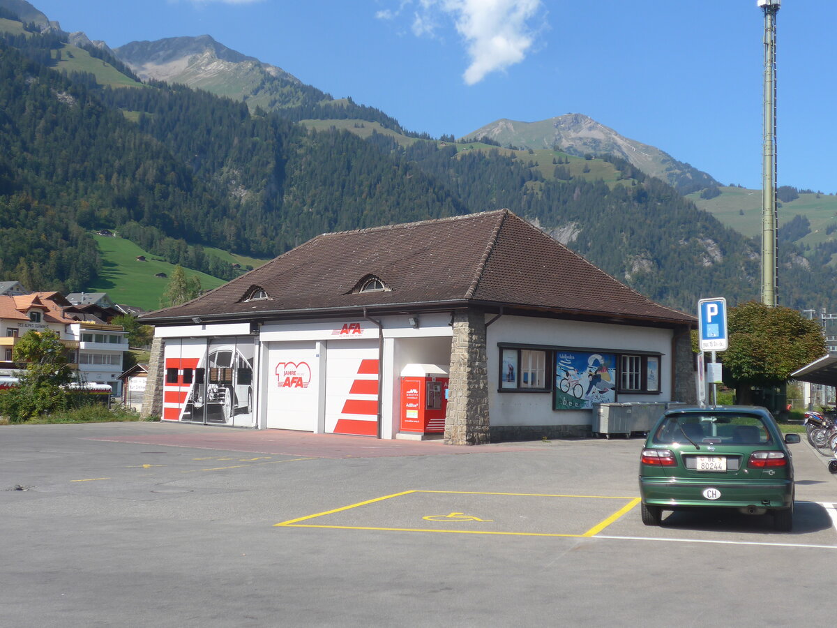 (220'781) - Alte AFA-Garage am 14. September 2020 beim Bahnhof Frutigen