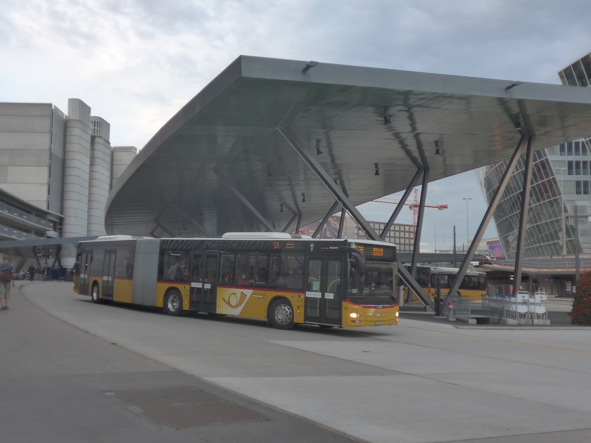 (221'021) - PostAuto Zrich - Nr. 316/ZH 780'681 - MAN am 22. September 2020 in Zrich, Flughafen