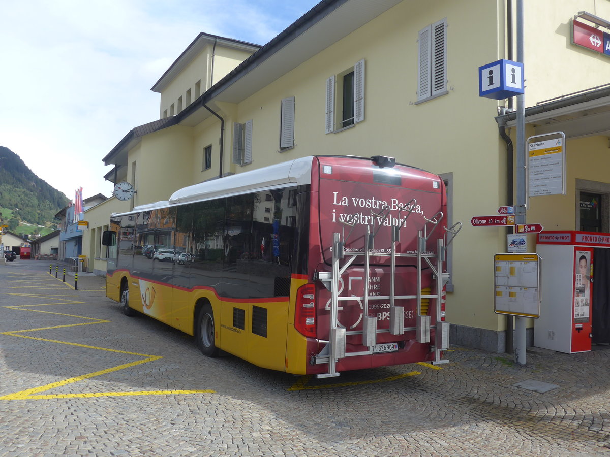 (221'521) - AutoPostale Ticino - TI 326'909 - Mercedes am 26. September 2020 beim Bahnhof Airolo