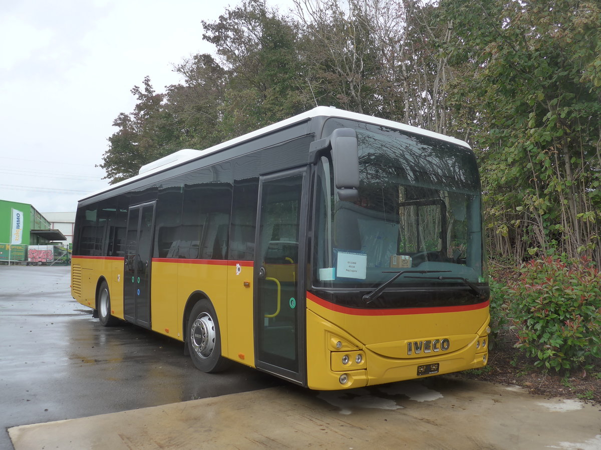 (221'576) - AutoPostale Ticino - PID 11'468 - Iveco am 27. September 2020 in Kerzers, Interbus