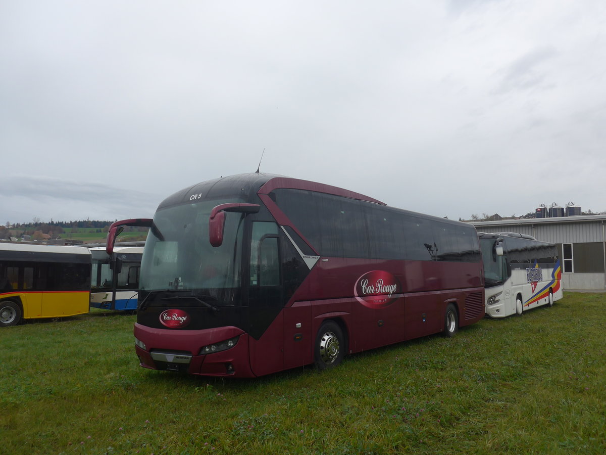 (222'746) - Car Rouge, Windisch - Nr. 5 - Neoplan am 1. November 2020 in Ruswil, Garage ARAG