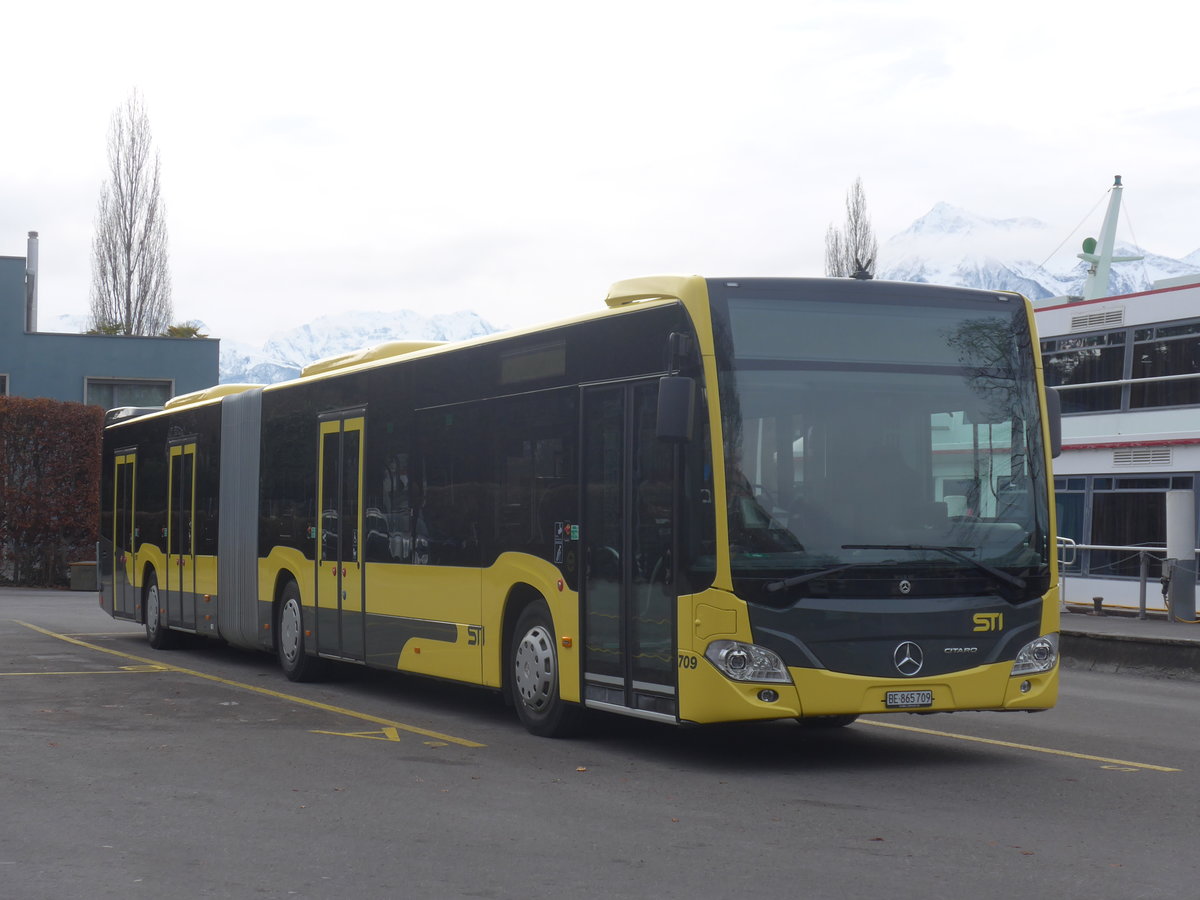 (223'125) - STI Thun - Nr. 709/BE 865'709 - Mercedes am 27. Dezember 2020 bei der Schifflndte Thun