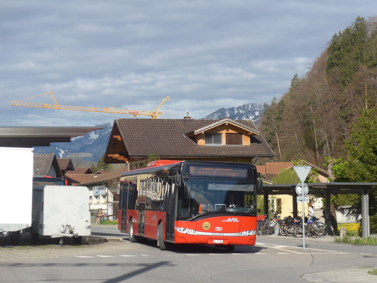 (225'323) - AFA Adelboden - Nr. 51/BE 25'802 - Solaris am 30. April 2021 beim Bahnhof Oey-Diemtigen