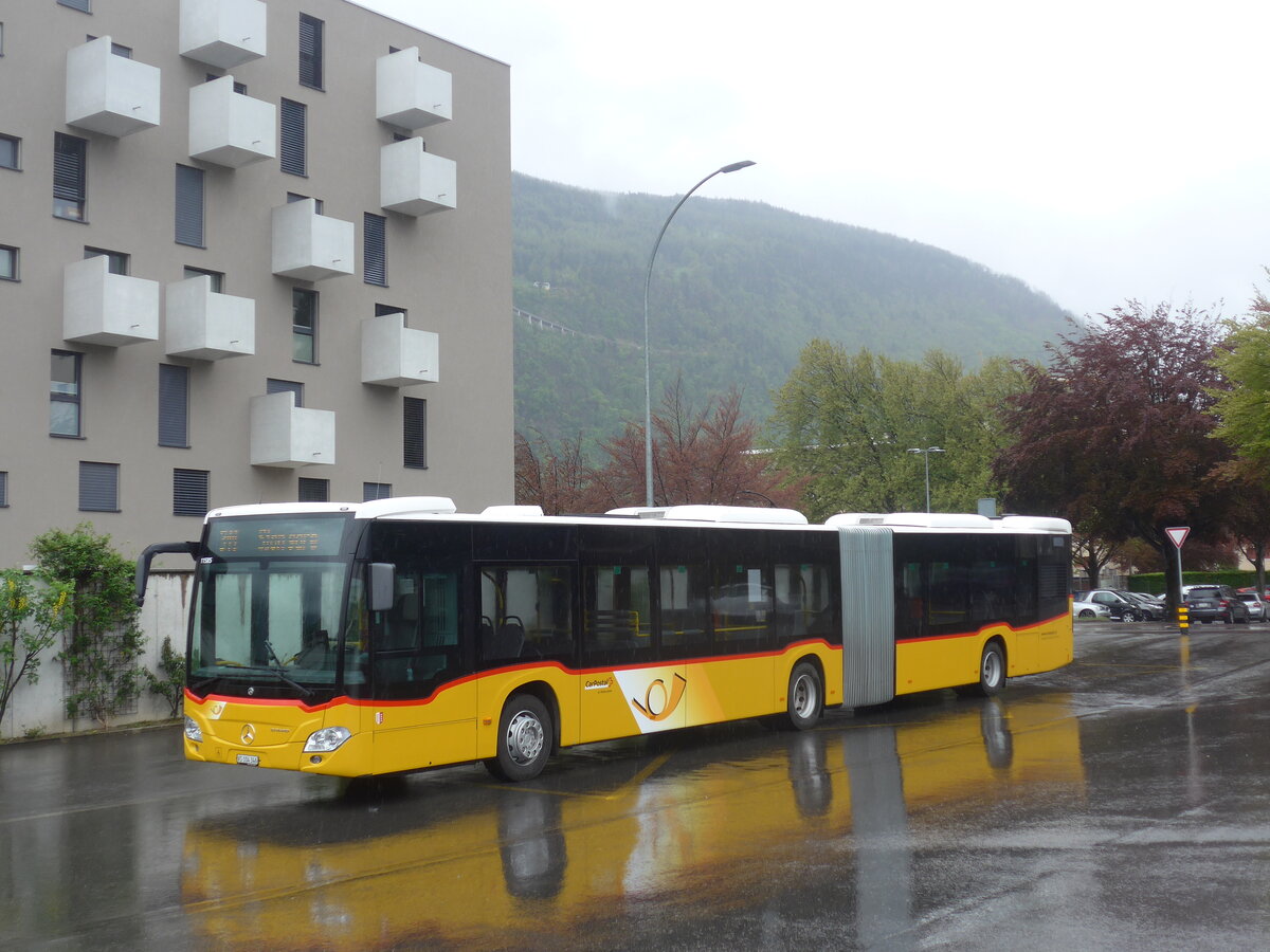 (225'492) - Buchard, Leytron - VS 104'346 - Mercedes am 1. Mai 2021 beim Bahnhof Martigny