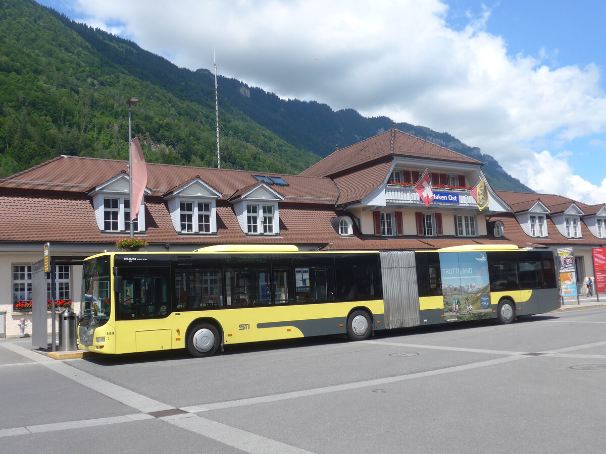 (226'408) - STI Thun - Nr. 144/BE 801'144 - MAN am 11. Juli 2021 beim Bahnhof Interlaken Ost