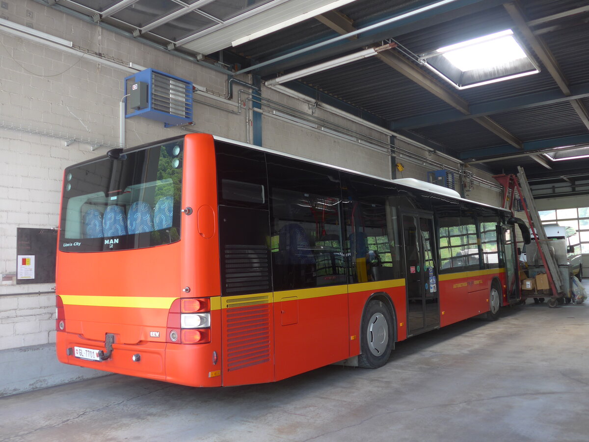 (226'462) - AS Engi - Nr. 1/SP/GL 7701 - MAN am 12. Juli 2021 in Engi, Garage