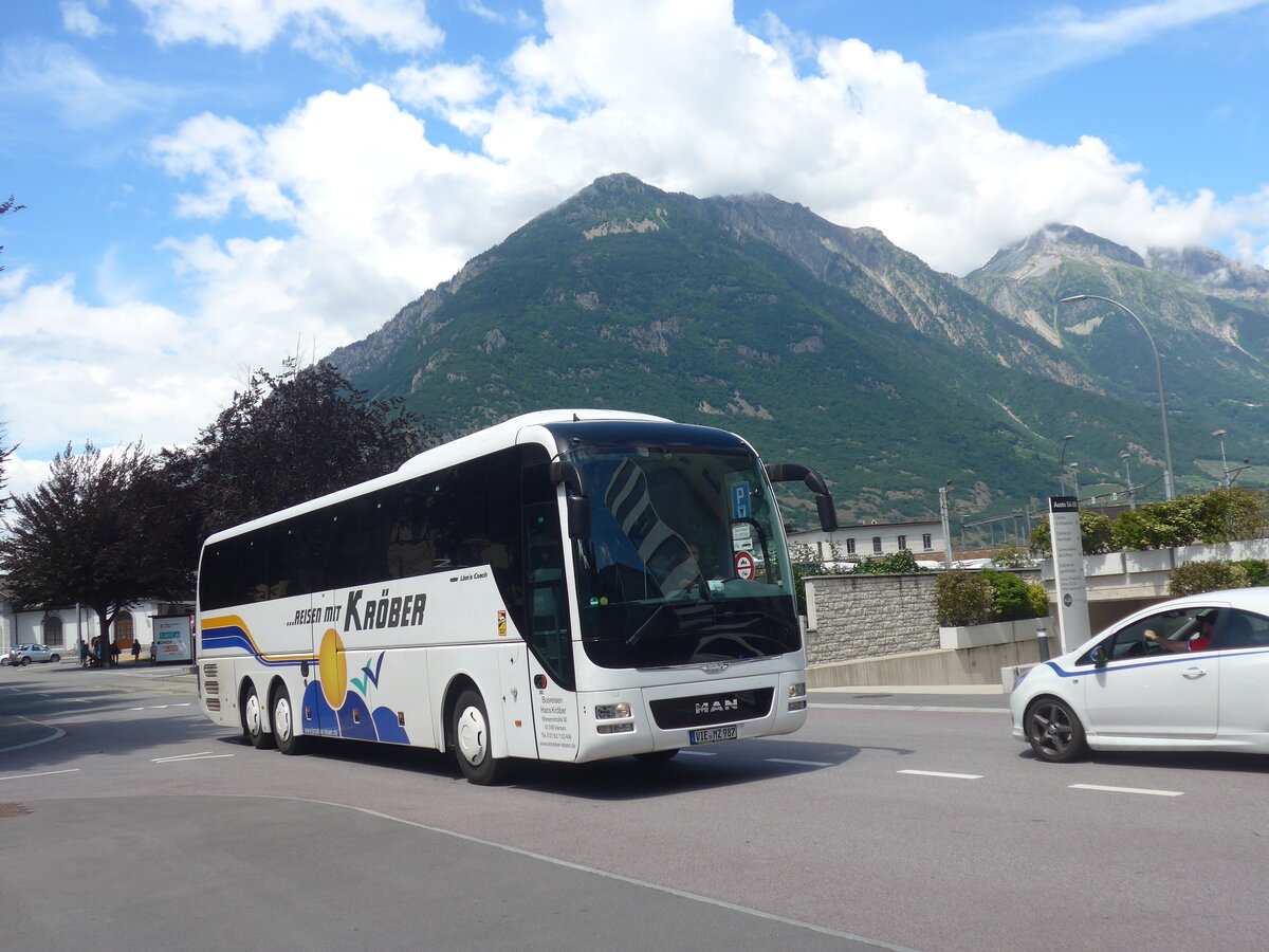 (226'530) - Aus Deutschland: Krber, Viersen - VIE-MZ 987 - MAN am 17. Juli 2021 beim Bahnhof Martigny