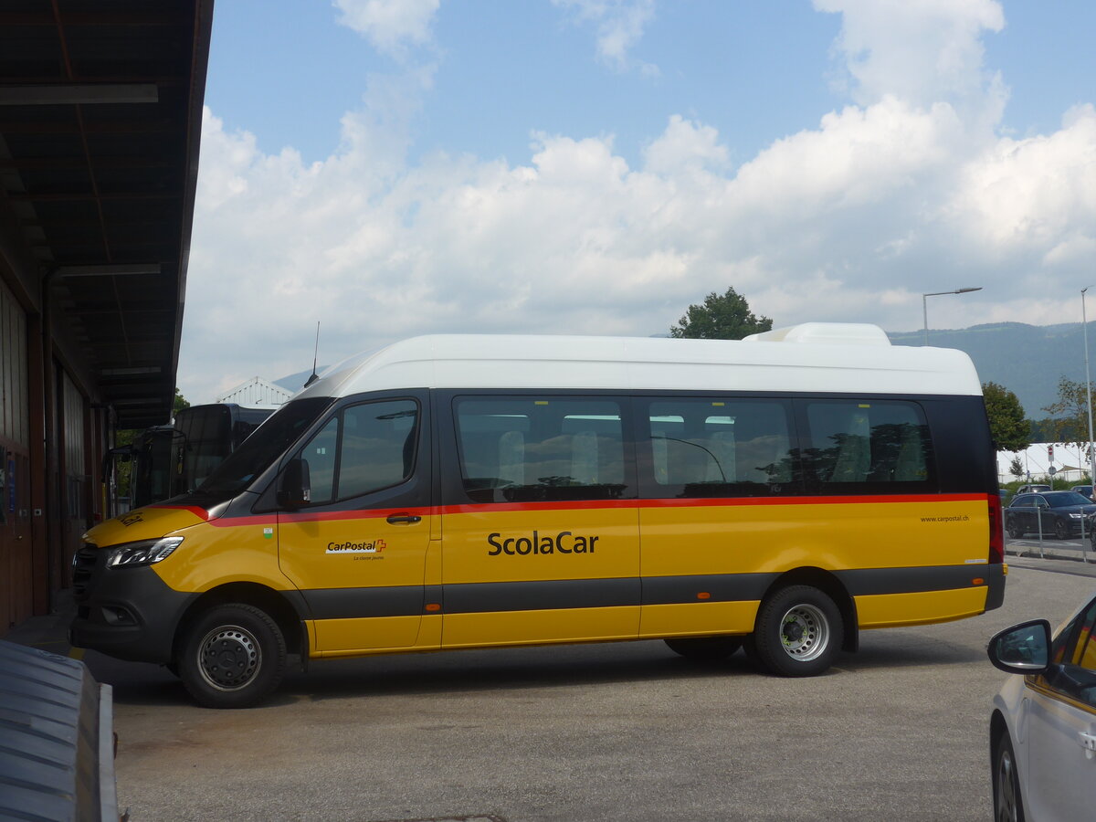 (227'304) - CarPostal Ouest - VD 311'583 - Mercedes am 15. August 2021 in Yverdon, Garage