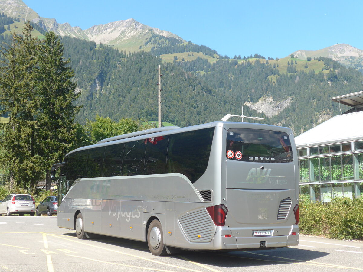 (227'873) - AVJ Les Bioux - VD 406 - Setra am 5. September 2021 in Frutigen, Tropenhaus