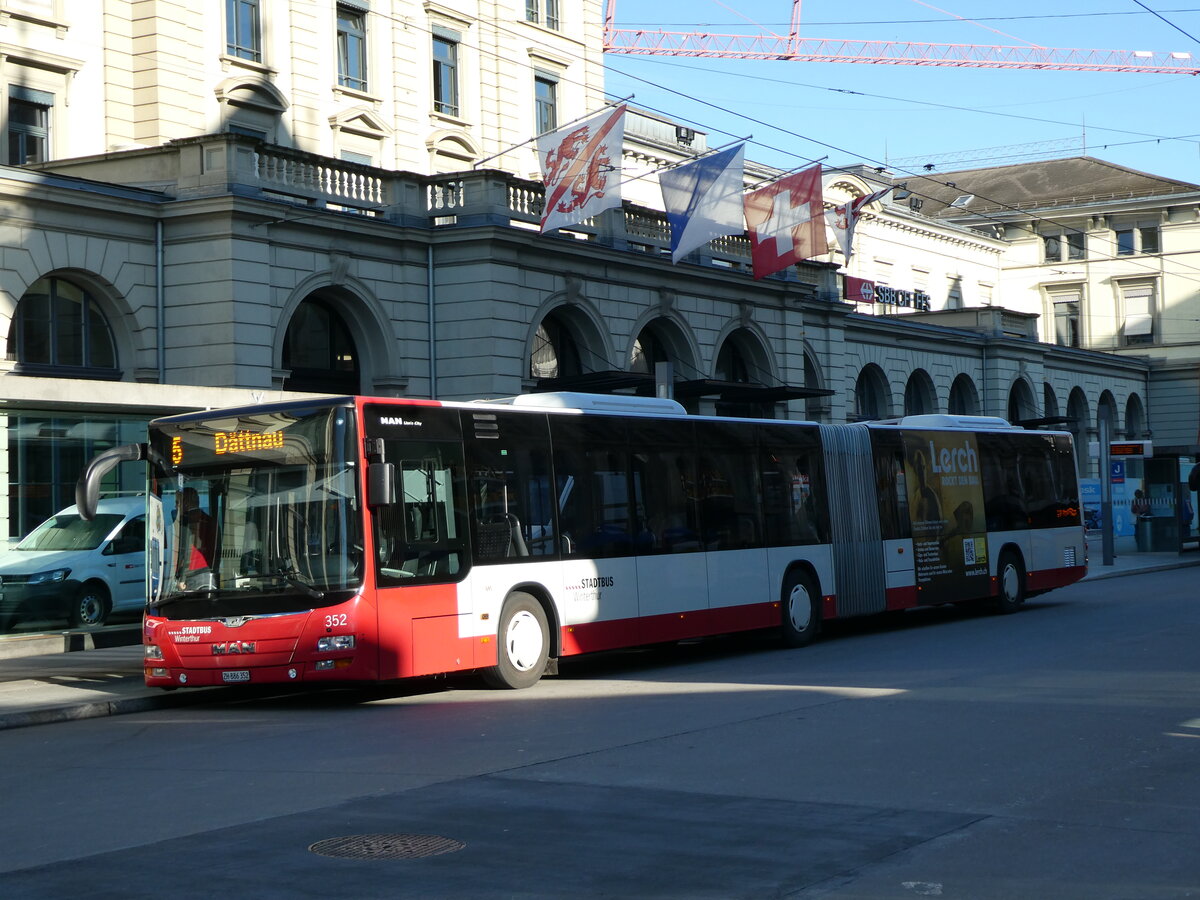 (229'735) - SW Winterthur - Nr. 352/ZH 886'352 - MAN am 23. Oktober 2021 beim Hauptbahnhof Winterthur