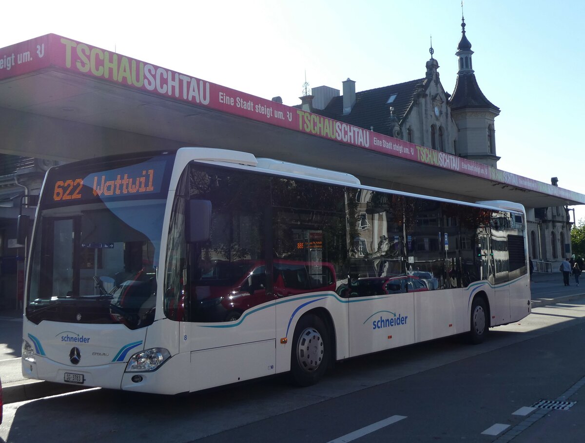 (229'784) - Schneider, Ermenswil - Nr. 8/SG 3783 - Mercedes am 23. Oktober 2021 beim Bahnhof Rapperswil