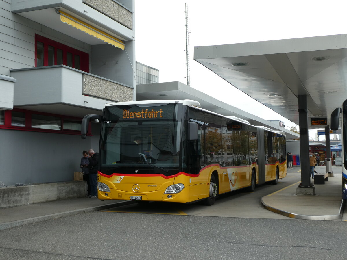 (229'934) - Bucheli, Kriens - Nr. 22/LU 15'430 - Mercedes am 30. Oktober 2021 beim Bahnhof Rotkreuz