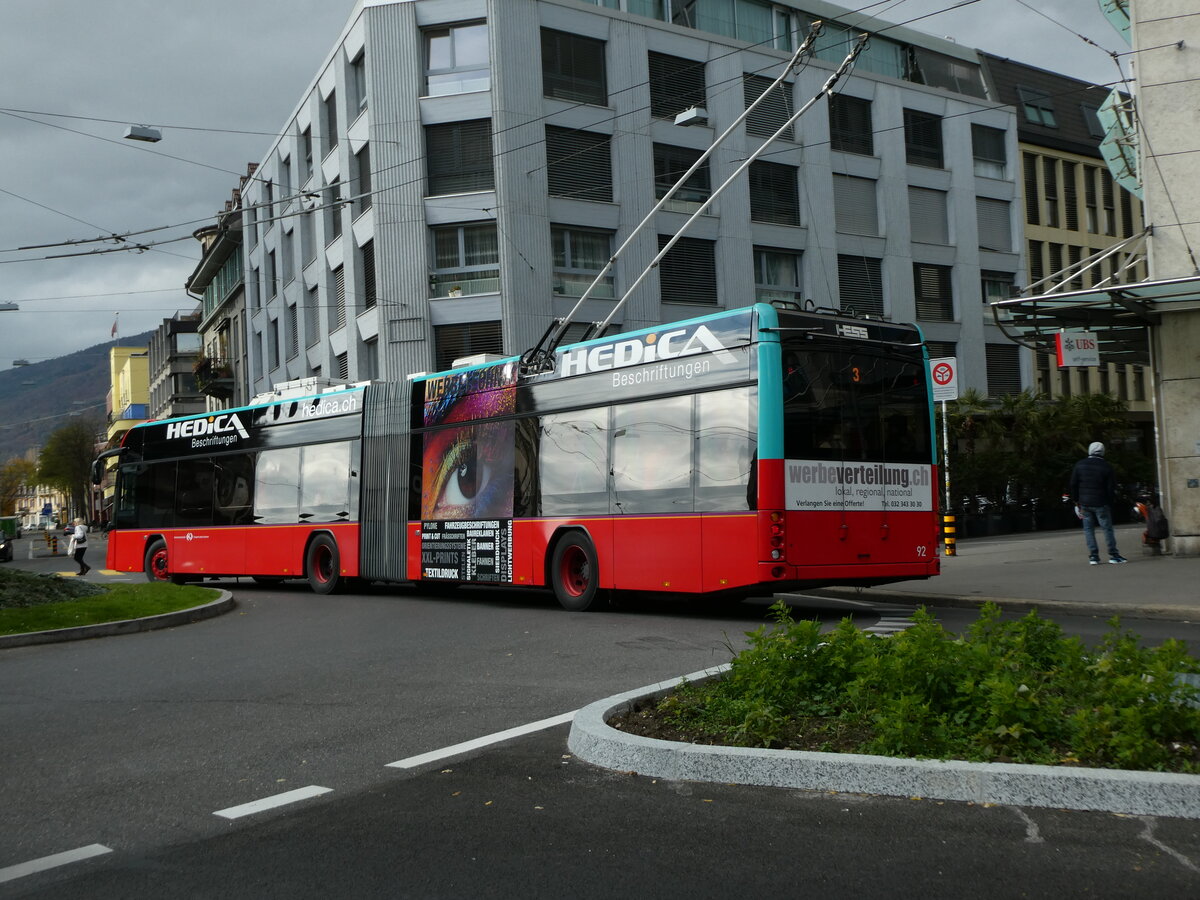 (230'139) - VB Biel - Nr. 92 - Hess/Hess Gelenktrolleybus am 8. November 2021 in Biel, Guisanplatz