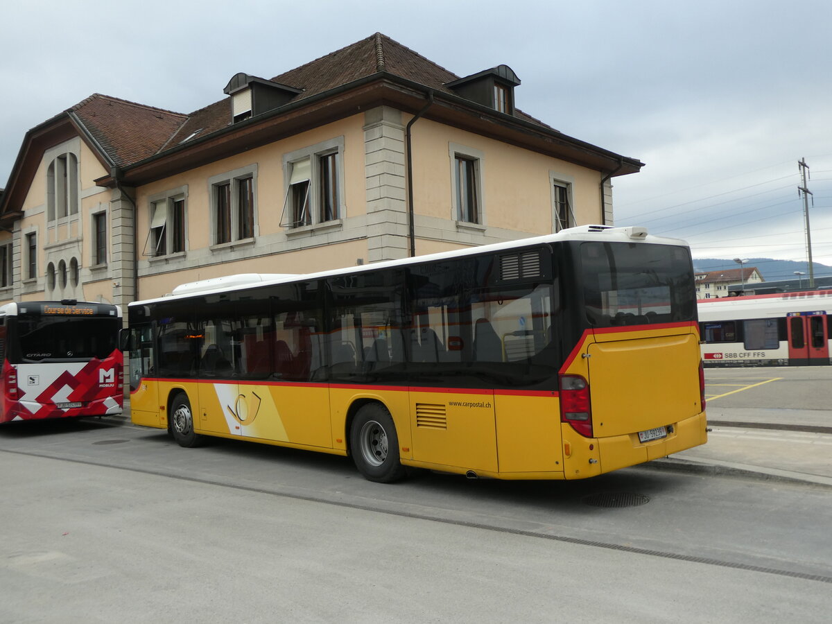 (230'592) - CarPostal Ouest - JU 59'239 - Setra (ex Nr. 23) am 13. November 2021 beim Bahnhof Delmont