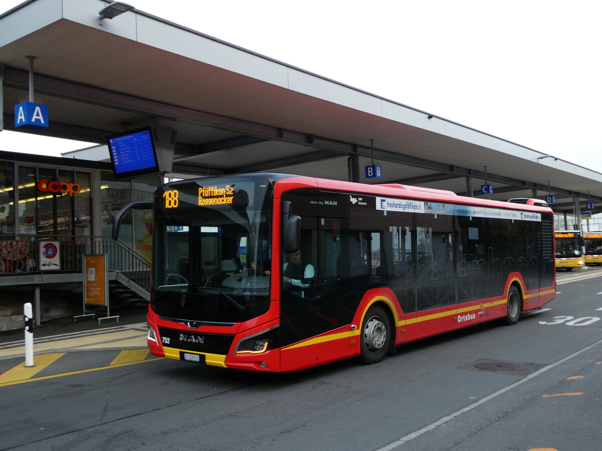 (230'863) - AHW Horgen - Nr. 752/SZ 128'931 - MAN am 21. November 2021 beim Bahnhof Pfffikon