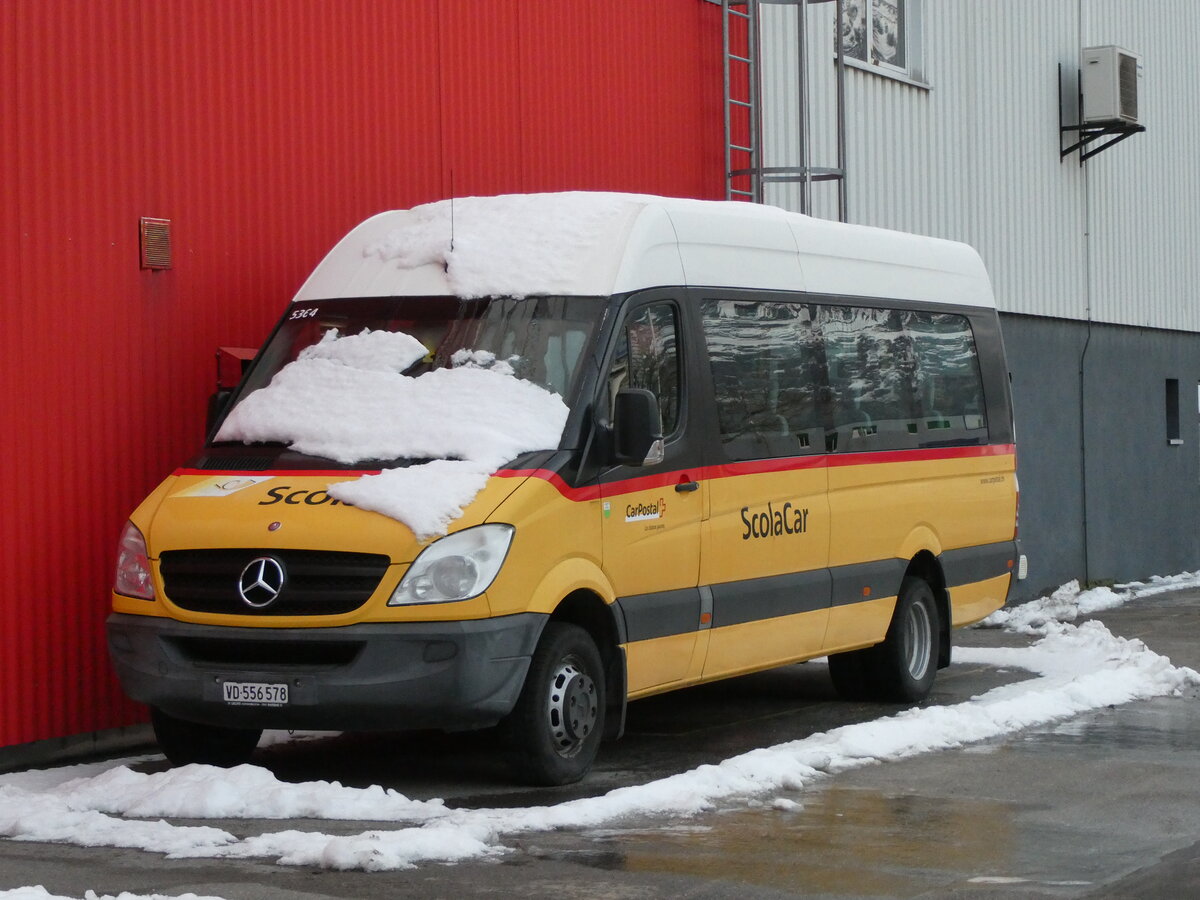 (231'190) - CarPostal Ouest - VD 556'578 - Mercedes am 12. Dezember 2021 in Saxon, Garage Visa