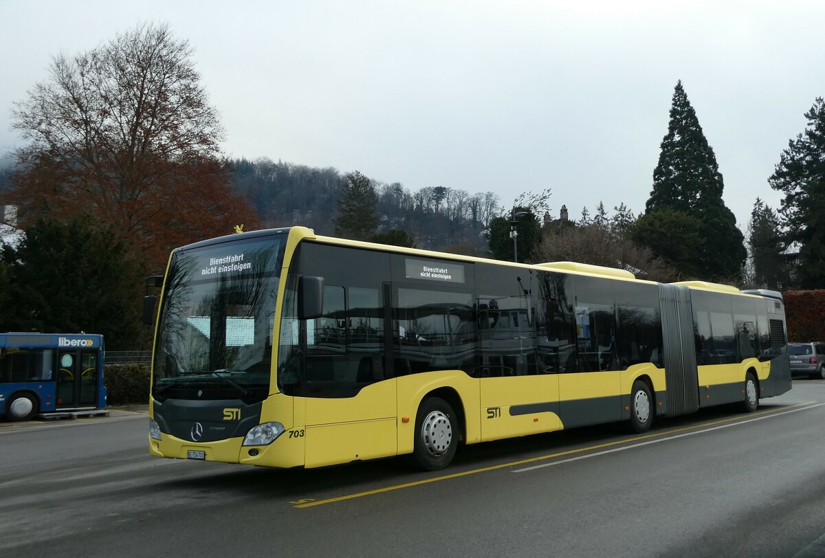 (231'230) - STI Thun - Nr. 703/BE 754'703 - Mercedes am 13. Dezember 2021 bei der Schifflndte Thun