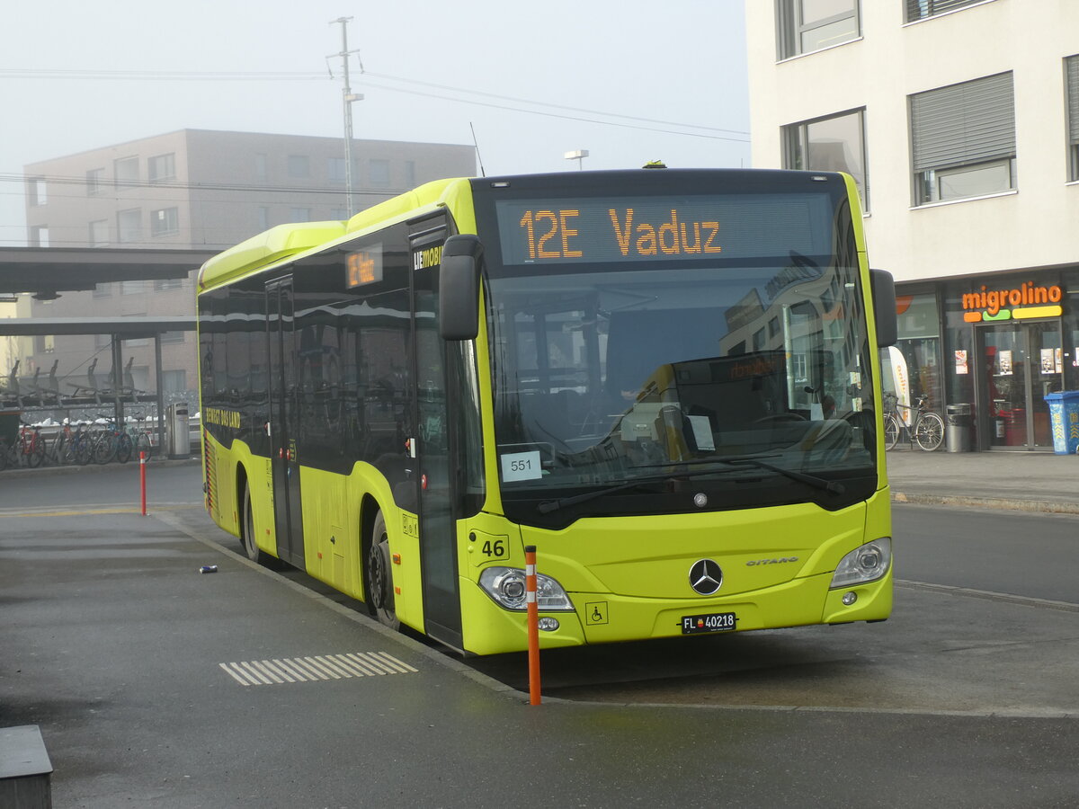 (231'286) - Aus Liechtenstein: BOS PS Anstalt, Vaduz - Nr. 551/FL 40'218 - Mercedes (ex PLA Vaduz Nr. 46) am 15. Dezember 2021 beim Bahnhof Sargans