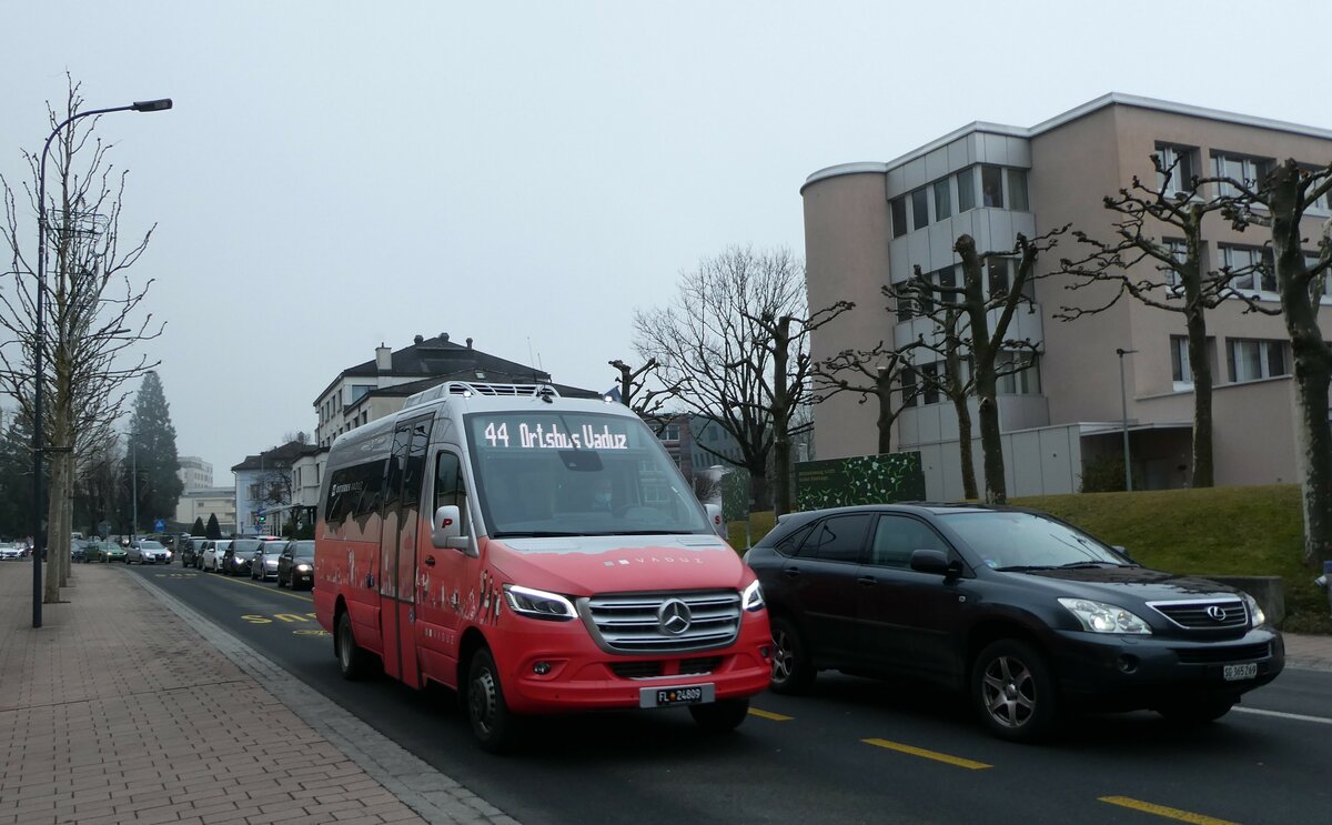 (231'327) - Schdler, Triesenberg - FL 24'809 - Mercedes/Tekaydinlar am 15. Dezember 2021 in Vaduz, Post