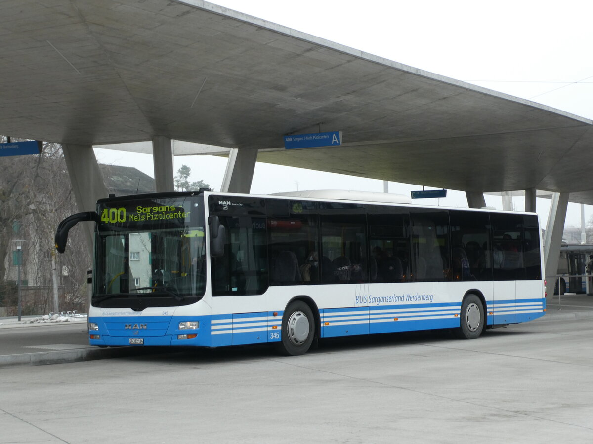 (231'340) - BSW Sargans - Nr. 345/SG 312'116 - MAN am 15. Dezember 2021 beim Bahnhof Buchs