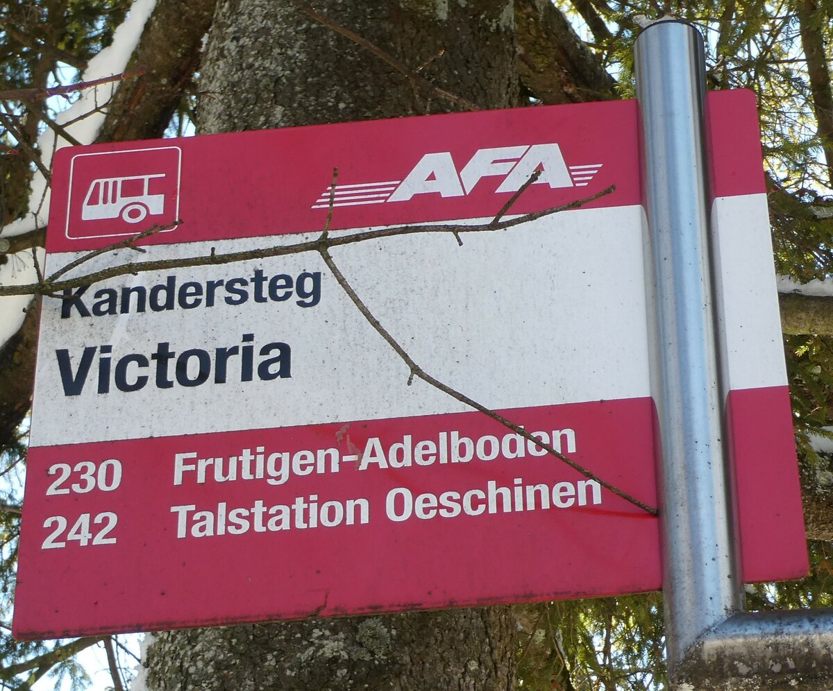 (231'376) - AFA-Haltestellenschild - Kandersteg, Victoria - am 16. Dezember 2021