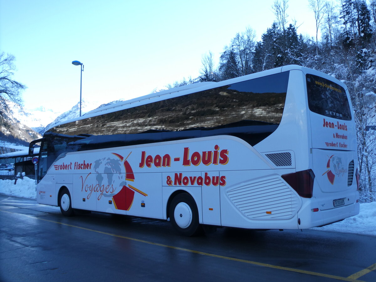 (231'494) - Jean-Louis, Ftigny - Nr. 42/FR 300'466 - Setra am 18. Dezember 2021 beim Bahnhof Le Chble