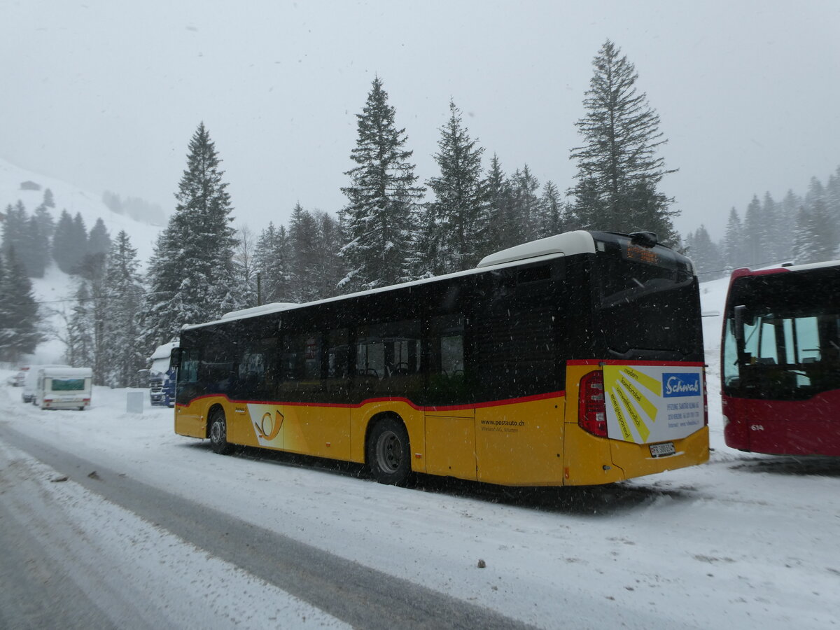 (231'881) - Wieland, Murten - Nr. 92/FR 300'634 - Mercedes am 9. Januar 2022 in Adelboden, Unter dem Birg