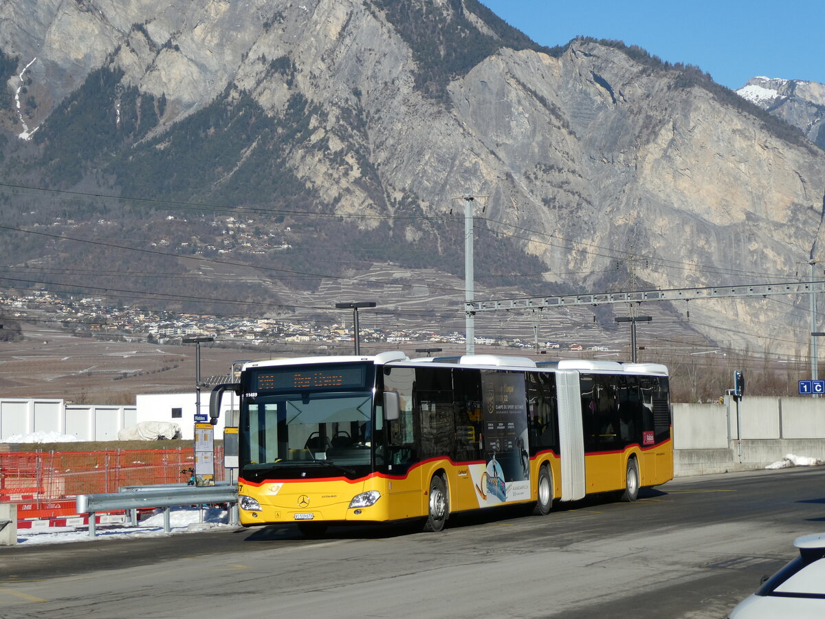 (232'091) - PostAuto Wallis - Nr. 57/VS 519'679 - Mercedes am 18. Januar 2022 beim Bahnhof Riddes