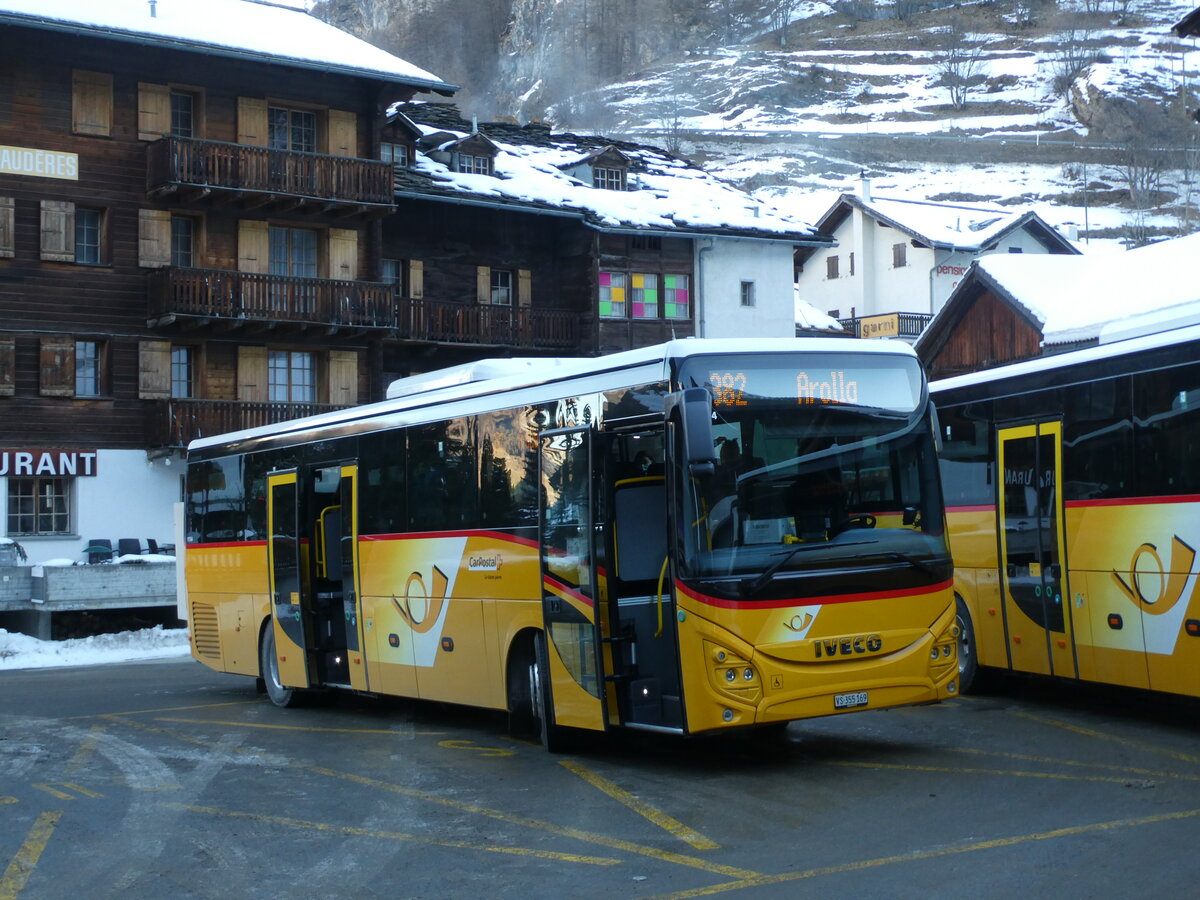 (232'174) - PostAuto Wallis - VS 355'169 - Iveco am 21. Januar 2022 in Les Haudres, Centre