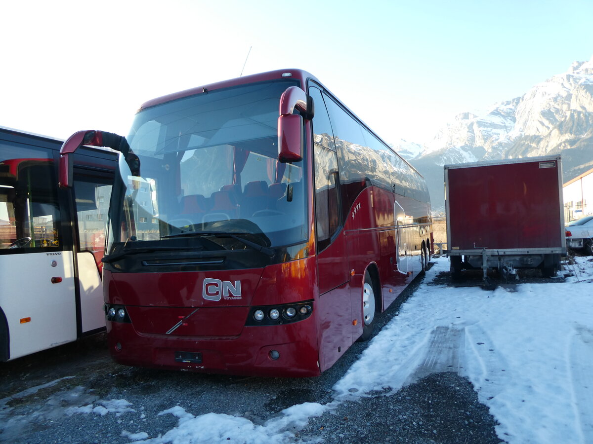 (232'395) - CN Voyages, Conthey - Volvo am 23. Januar 2022 in St-Pierre-de-Clages, Garage