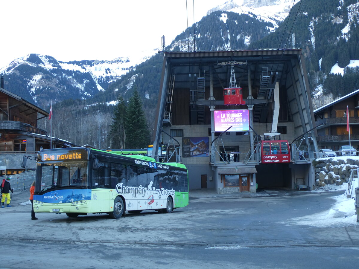 (232'448) - TPC Aigle - Nr. 450/VS 353'316 - Solaris (ex Nr. 17) am 29. Januar 2022 beim Bahnhof Champry