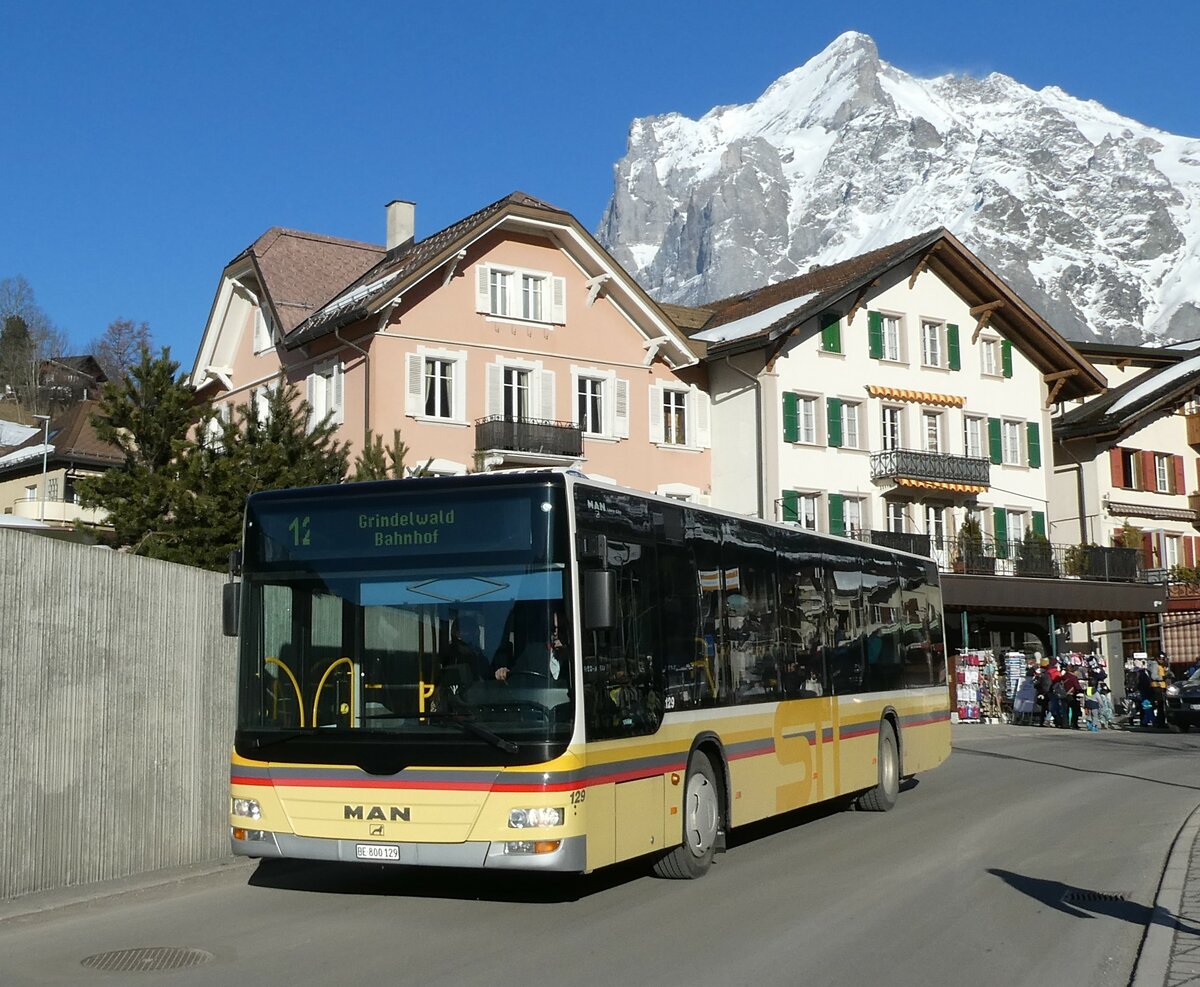 (233'309) - STI Thun - Nr. 129/BE 800'129 - MAN am 27. Februar 2022 in Grindelwald, Sportzentrum (Einsatz Grindelwaldbus)