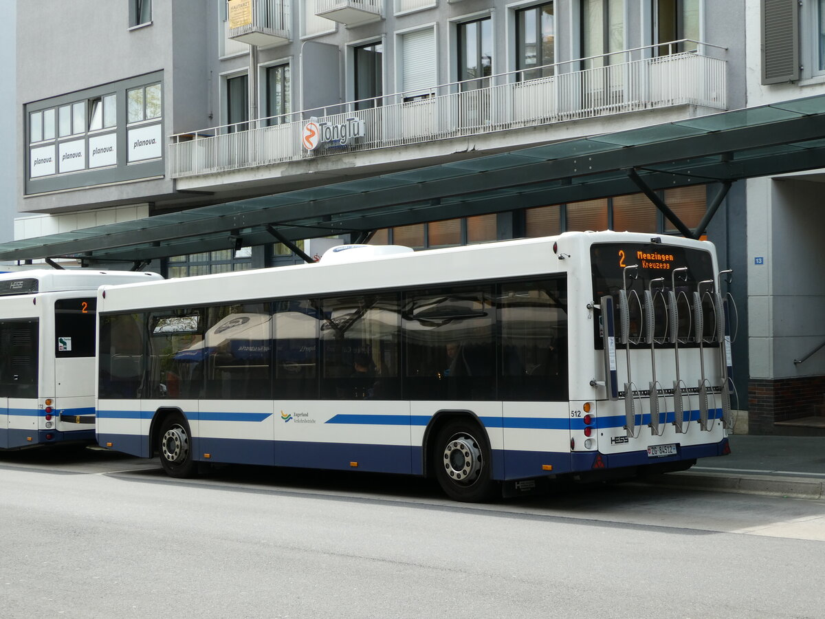 (235'179) - ZVB Zug - Nr. 512/ZG 84'512 - Hess Personenanhnger am 4. Mai 2022 beim Bahnhof Zug