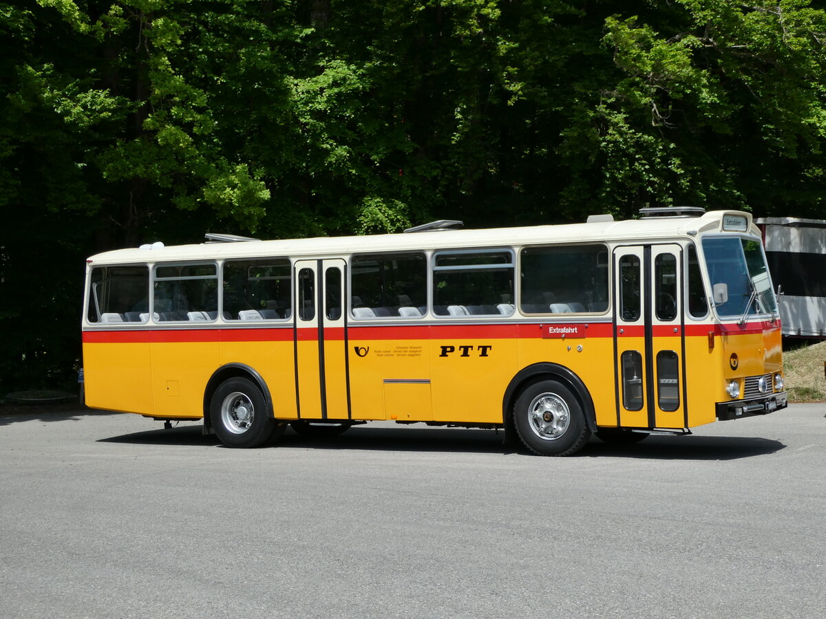 (235'651) - Gast, Reutigen - BE 113'160 - Saurer/Tscher (ex HPTrans, Thusis; ex Mauerhofer, Worb; ex Erni, Schupfart Nr. 3; ex P 24'636) am 15. Mai 2022 in Burgdorf, kihof Ziegelgut