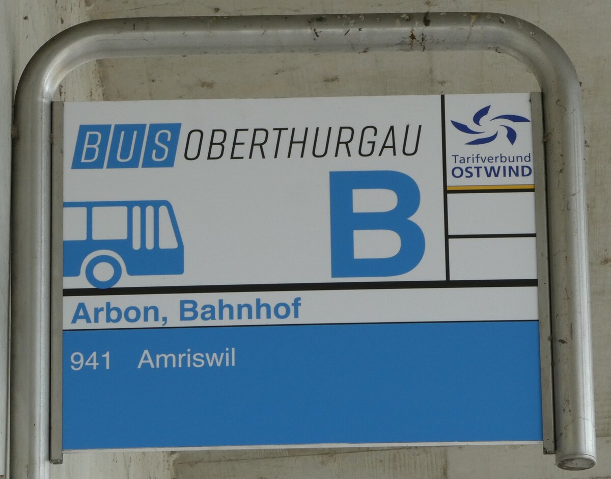 (235'997) - BUS OBERTHURGAU-Haltestellenschild - Arbon, Bahnhof - am 21. Mai 2022