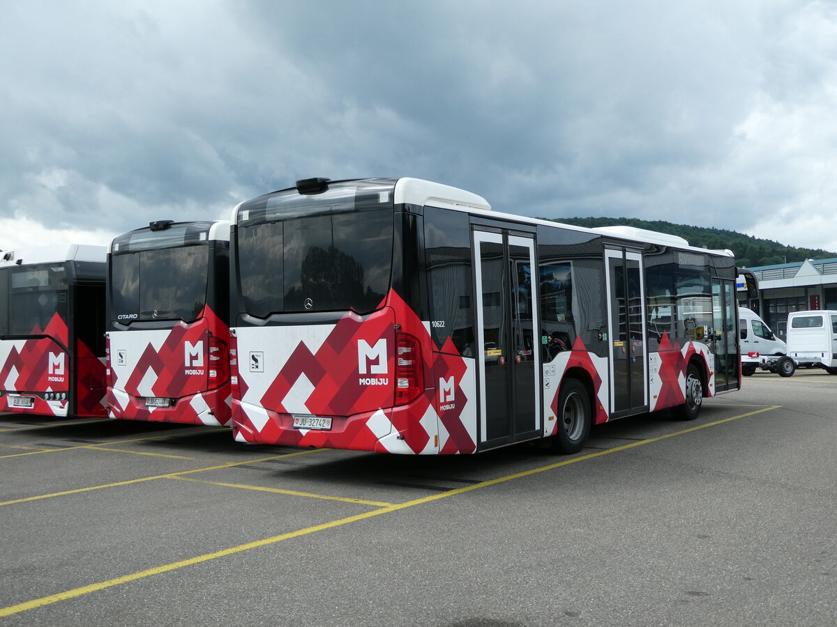 (236'894) - CarPostal Ouest - JU 32'742 - Mercedes (ex Nr. 8) am 6. Juni 2022 in Develier, Parkplatz