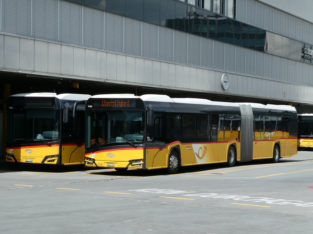 (236'991) - PostAuto Bern - Nr. 11'151/BE 818'686 - Solaris (ex Nr. 686) am 6. Juni 2022 in Bern, Postautostation