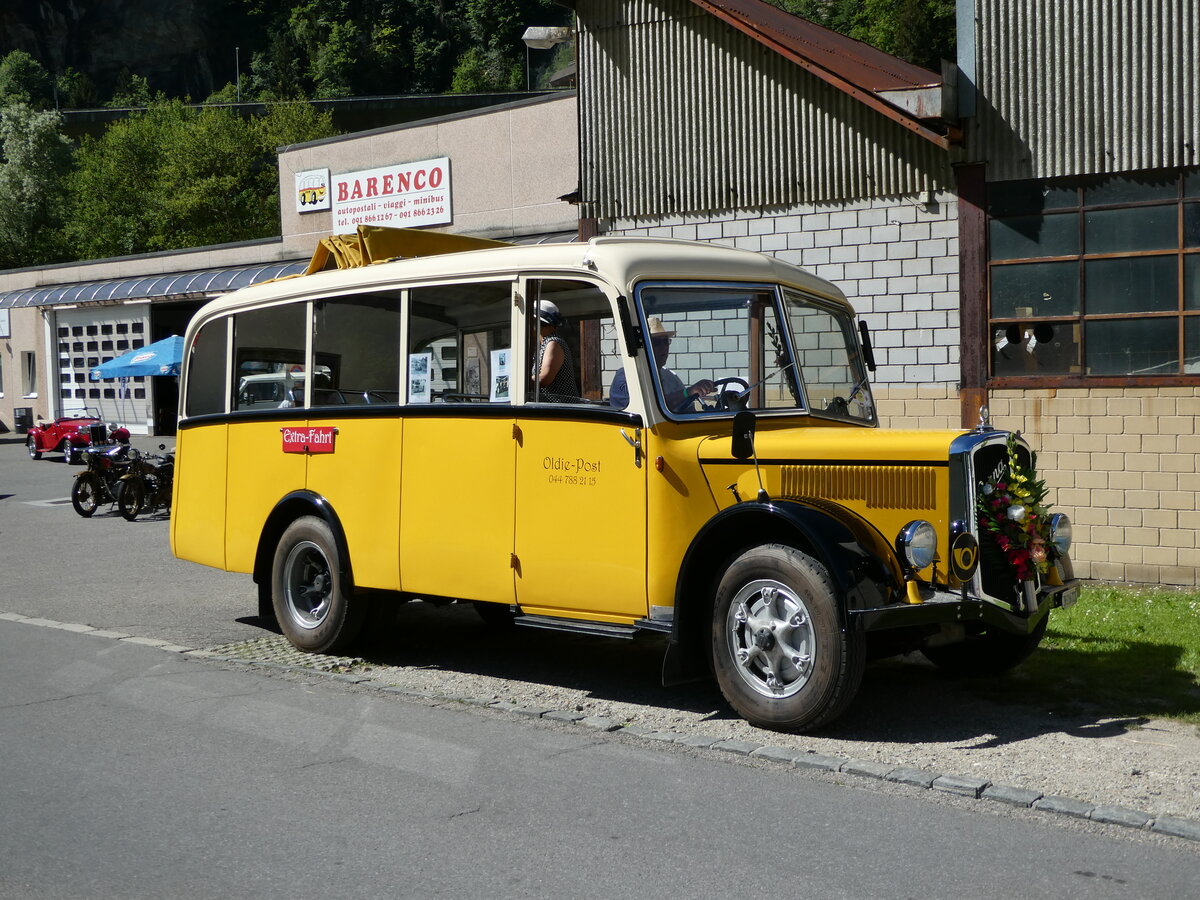 (237'115) - Moser, Schnenberg - ZH 216'722 - Berna/Hess (ex Barenco, Faido) am 12. Juni 2022 in Faido, Garage Barenco