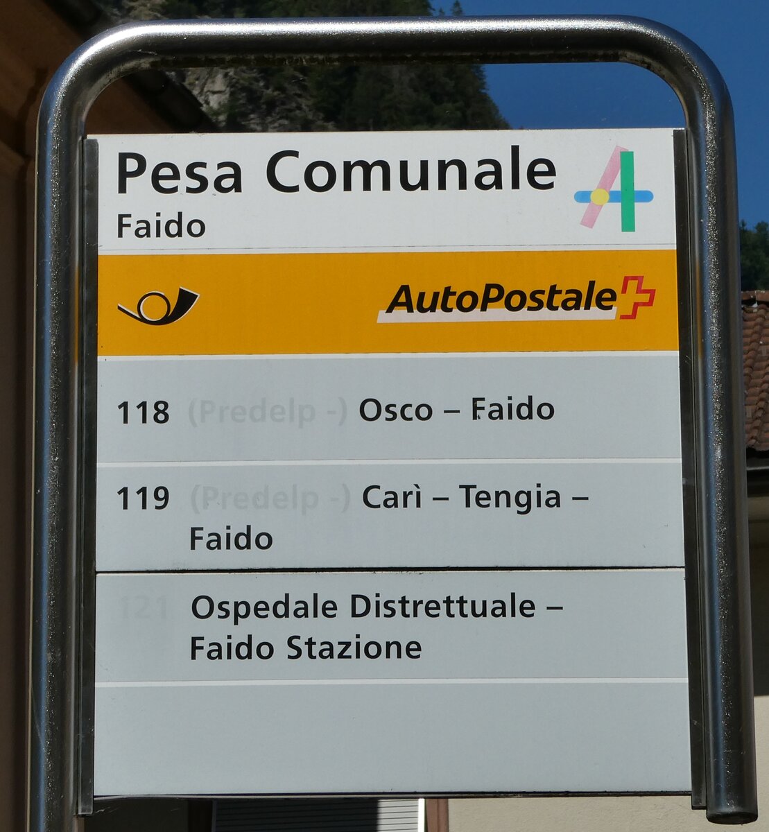 (237'142) - PostAuto-Haltestellenschild - Faido, Pesa Comunale - am 12. Juni 2022