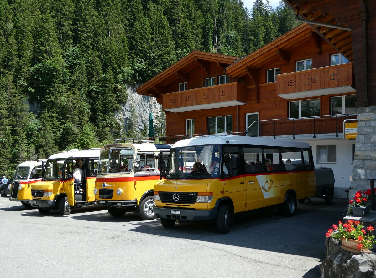 (237'636) - PostAuto Bern - BE 755'377 - Mercedes/Kusters am 26. Juni 2022 auf der Griesalp