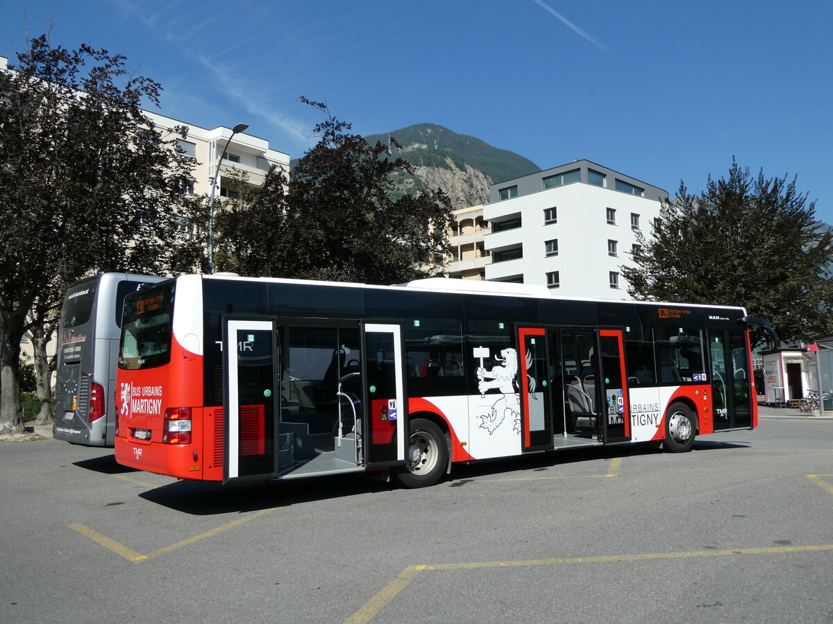 (238'085) - TMR Martigny - Nr. 154/VS 1454 - MAN am 16. Juli 2022 beim Bahnhof Martigny