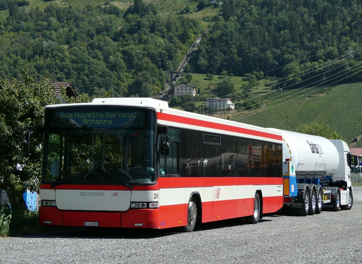 (238'173) - Lathion, Sion - Nr. 26/VS 478'999 - Scania/Hess (ex AAGS Schwyz Nr. 12) am 16. Juli 2022 in Sion, Garage