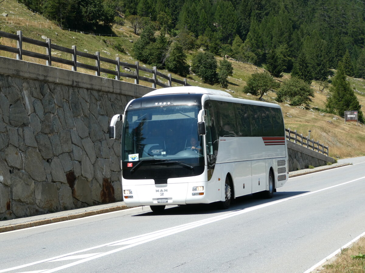 (238'444) - Bihtours, Schlieren - TI 313'175 - MAN am 24. Juli 2022 beim Bahnhof Oberwald