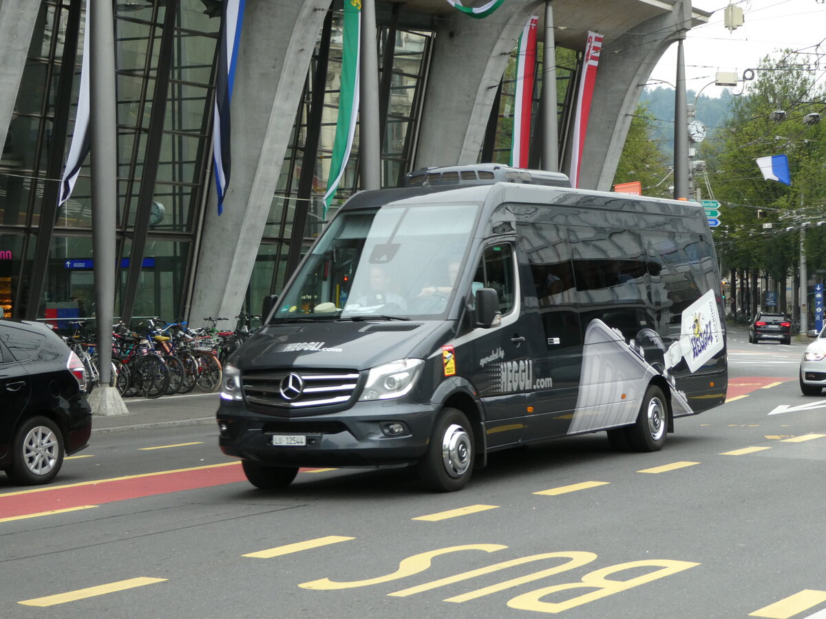 (238'894) - Heggli, Kriens - LU 12'544 - Mercedes am 7. August 2022 beim Bahnhof Luzern