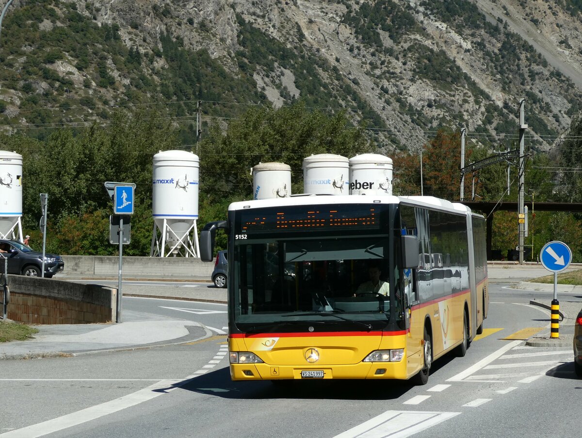 (239'365) - PostAuto Wallis - Nr. 11/VS 241'997 - Mercedes am 21. August 2022 beim Bahnhof Gampel-Steg