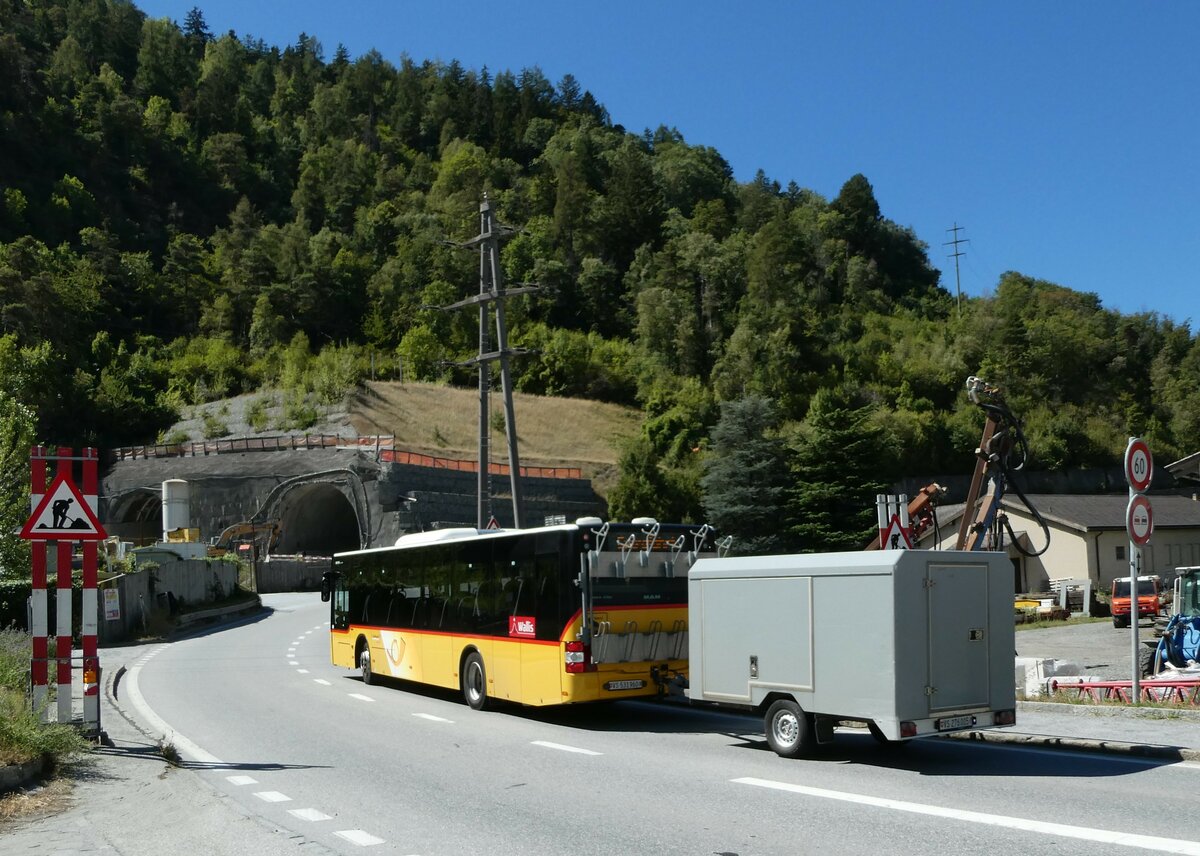 (239'372) - PostAuto Wallis - VS 531'960 - MAN (ex CarPostal Ouest) am 21. August 2022 beim Bahnhof Gampel-Steg